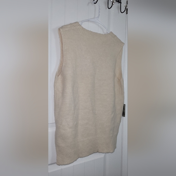 Beige V-Neck Sweater Vest - Picture 3 of 3